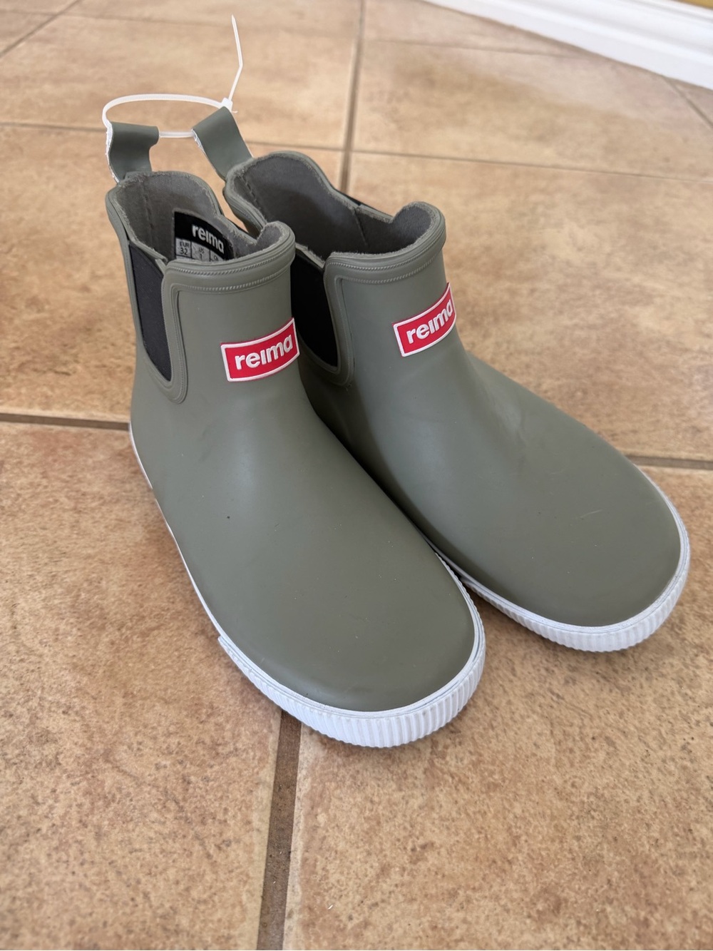 Reima Kids Olive Green Rain Boots 33 Eur, 1.5/2 US
